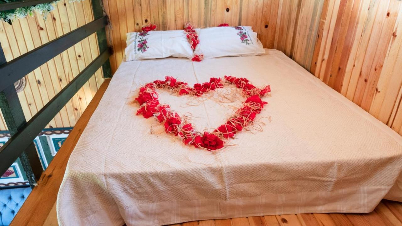 Serender Bungalov Bed & Breakfast โฟชา ภายนอก รูปภาพ